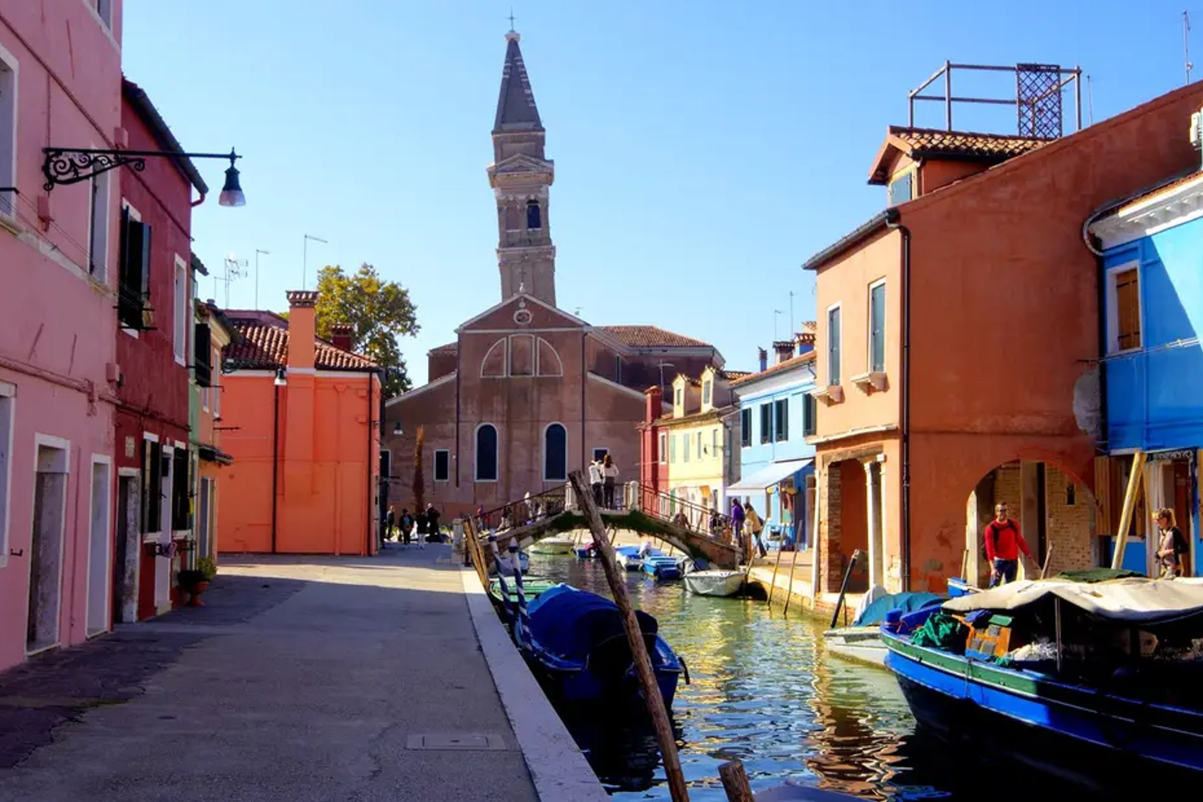 Private Murano and Burano VIP Venice Boat Tour